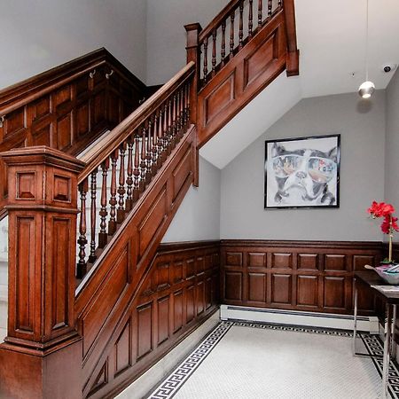 A Stylish Stay W/ A Queen Bed, Heated Floors.. #15 Brookline Eksteriør billede