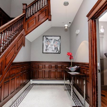 A Stylish Stay W/ A Queen Bed, Heated Floors.. #15 Brookline Eksteriør billede