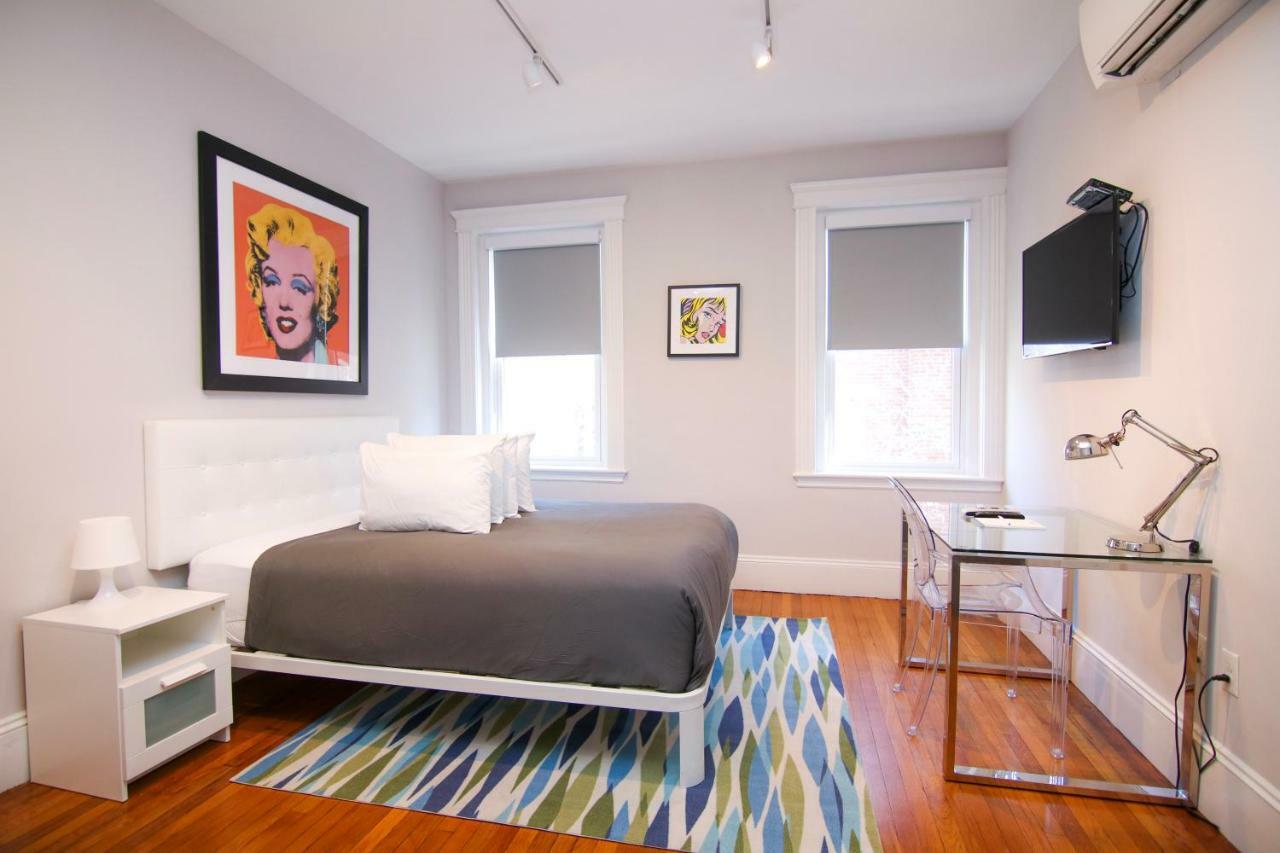 A Stylish Stay W/ A Queen Bed, Heated Floors.. #15 Brookline Eksteriør billede